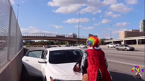 Gibby The Clown Fucks Juicy Tee On Atlanta’s Most Popular Highway