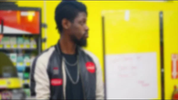 Jasamine Banks Gets Caught Sucking Dick In The Dollar General