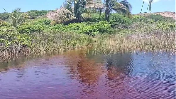 Fui na praia de nudismo chupara a rola grande do negão safado