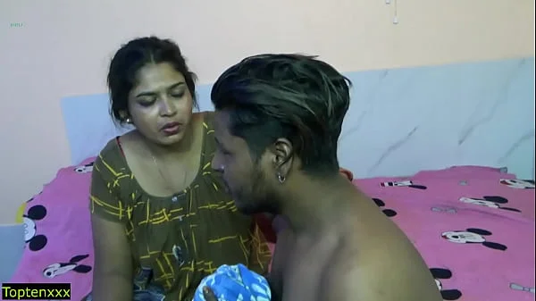 Village Bhabhi Sex! Beautiful Pussy Sex