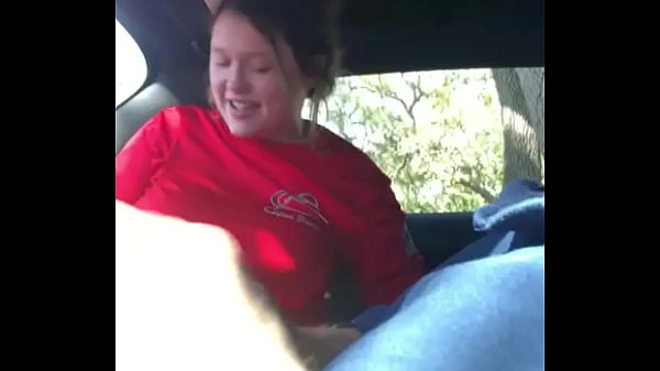 Dirty hooker sucks cock in car BJ