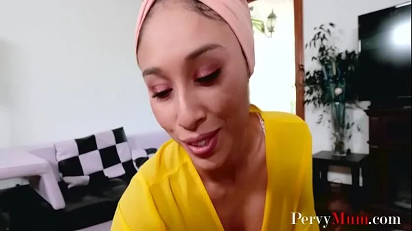 Discovering StepMom's Sexy Side While She Fucks Me In Hijab- Cali Lee