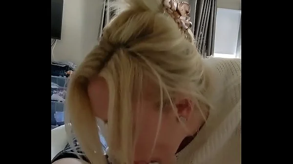 Hotassunicorn sucks from soft to Swallow